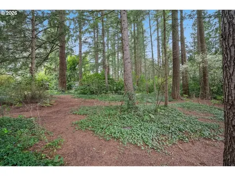8835 SW Washington Drive Portland OR 97223