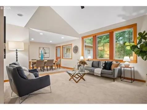 8835 SW Washington Drive Portland OR 97223