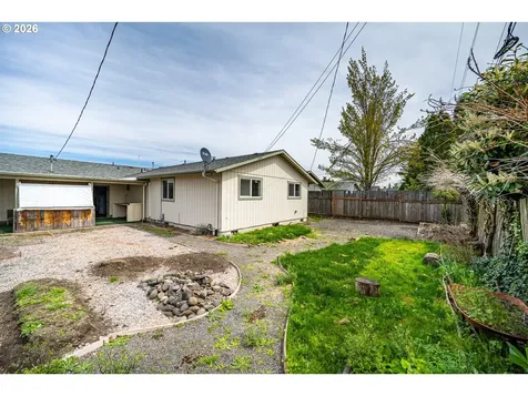 2365 L Street Springfield OR 97477