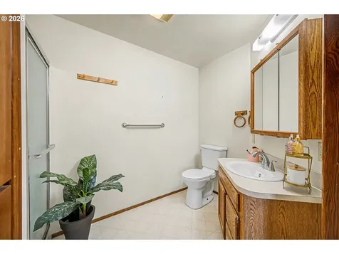 2365 L Street Springfield OR 97477