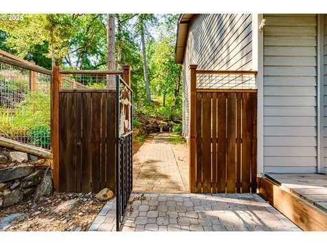 3376 Videra Drive Eugene OR 97405