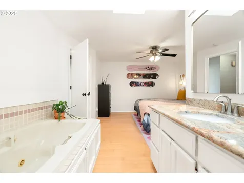 11178 SE Cranberry Loop Clackamas OR 97015