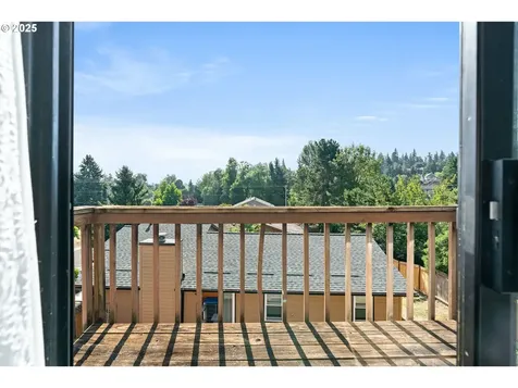 11178 SE Cranberry Loop Clackamas OR 97015