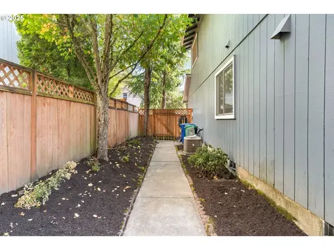 11178 SE Cranberry Loop Clackamas OR 97015