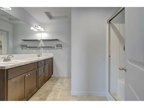 5905 NE 48th Street Vancouver WA 98661
