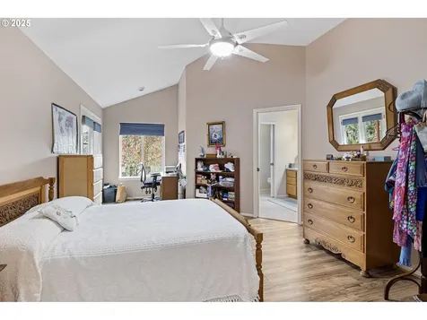 1732 E Sixth Avenue Sutherlin OR 97479