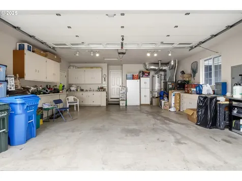 1732 E Sixth Avenue Sutherlin OR 97479
