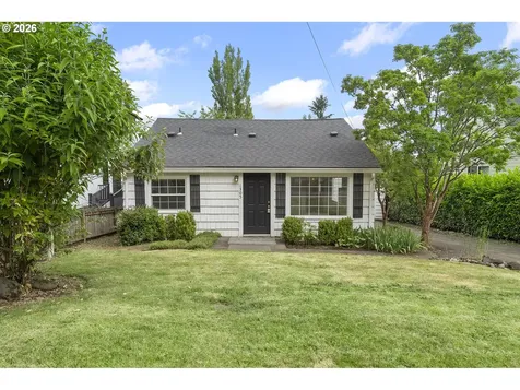 1305 Spruce Street Lake Oswego OR 97034