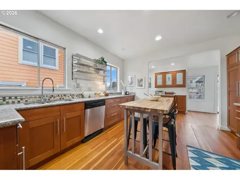 7216 N Campbell Avenue Portland OR 97217