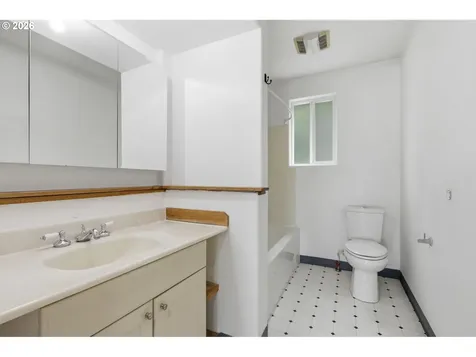 80/82 NW Columbia Avenue Stevenson WA 98648