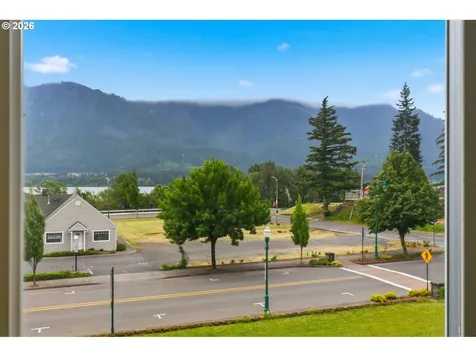 80/82 NW Columbia Avenue Stevenson WA 98648