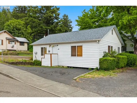 80/82 NW Columbia Avenue Stevenson WA 98648