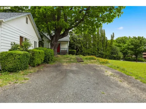 80/82 NW Columbia Avenue Stevenson WA 98648