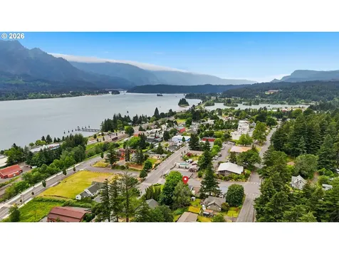 80/82 NW Columbia Avenue Stevenson WA 98648