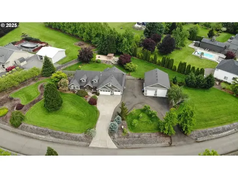 26250 S Milk Creek Circle Mulino OR 97042