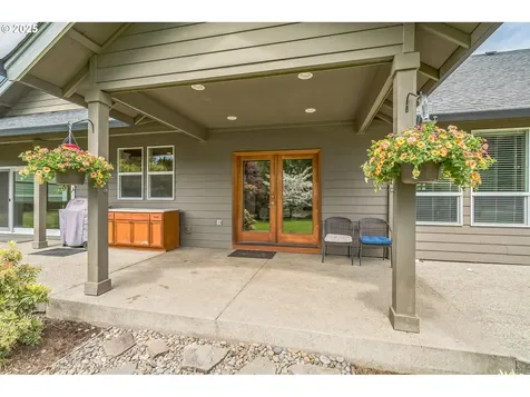 26250 S Milk Creek Circle Mulino OR 97042