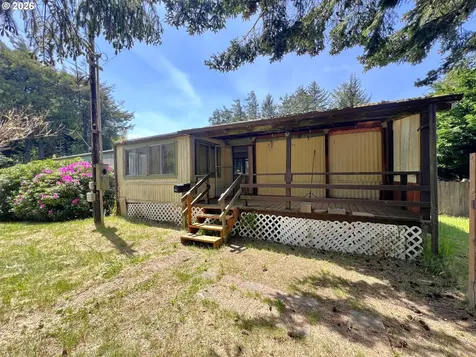 90884 Hollywood Lane Coos Bay OR 97420