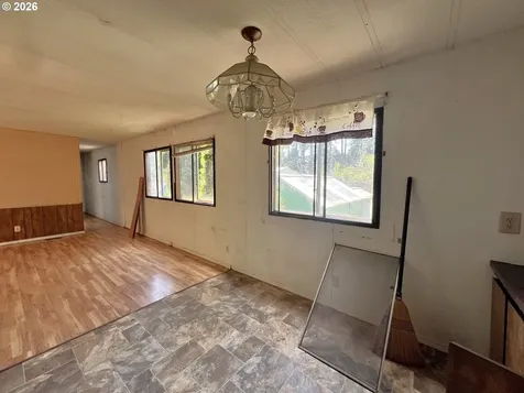 90884 Hollywood Lane Coos Bay OR 97420