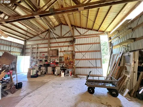 90884 Hollywood Lane Coos Bay OR 97420