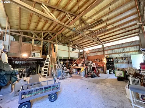 90884 Hollywood Lane Coos Bay OR 97420