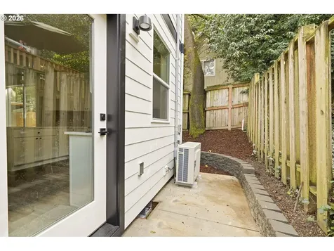 532 S Texas Street Portland OR 97219