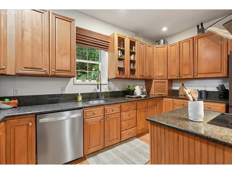 2828 NW Ariel Terrace Portland OR 97210