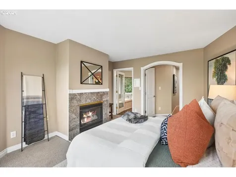 2828 NW Ariel Terrace Portland OR 97210