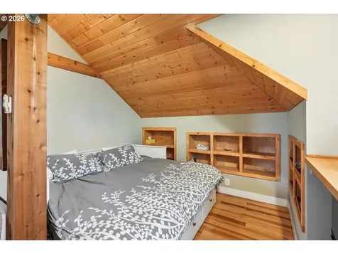 2828 NW Ariel Terrace Portland OR 97210