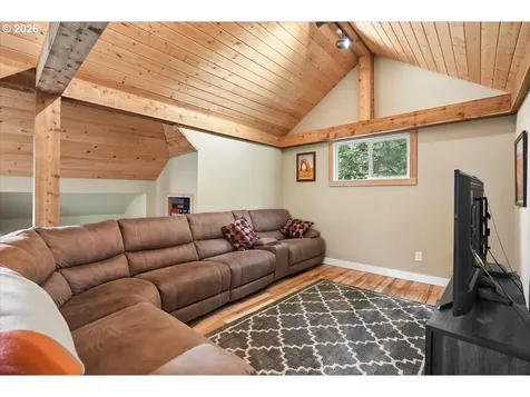 2828 NW Ariel Terrace Portland OR 97210
