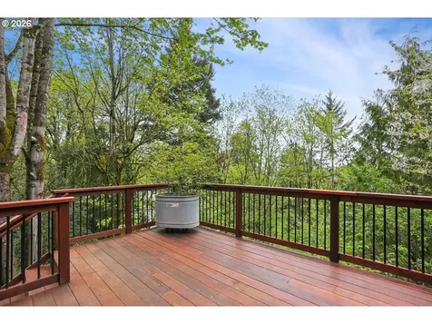 2828 NW Ariel Terrace Portland OR 97210