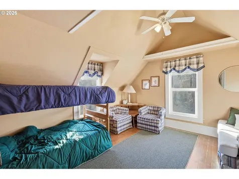 429 S Main Street Newberg OR 97132