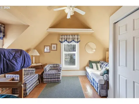 429 S Main Street Newberg OR 97132