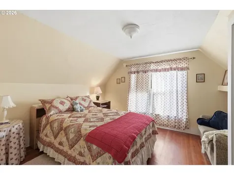 429 S Main Street Newberg OR 97132