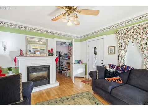429 S Main Street Newberg OR 97132