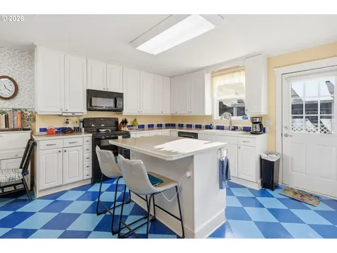 429 S Main Street Newberg OR 97132