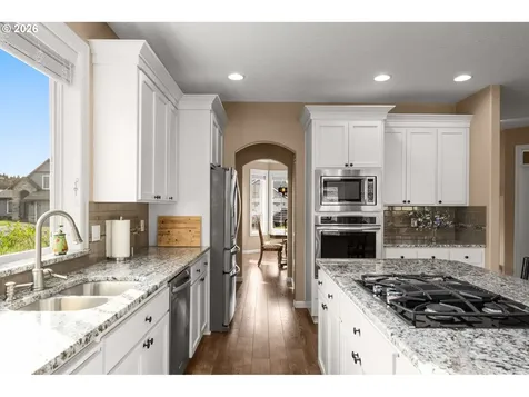1390 NE 11th Avenue Canby OR 97013