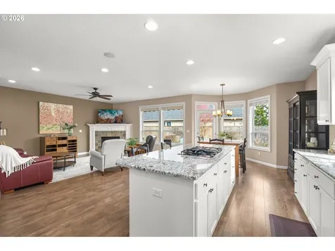 1390 NE 11th Avenue Canby OR 97013