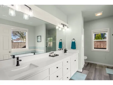 1390 NE 11th Avenue Canby OR 97013