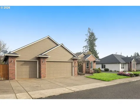1390 NE 11th Avenue Canby OR 97013