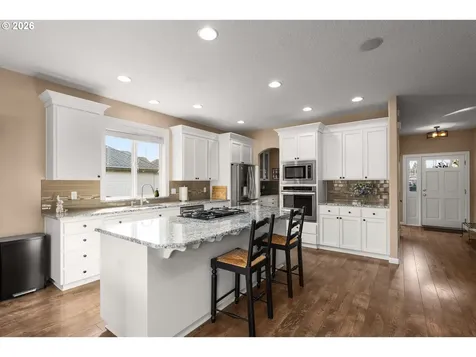 1390 NE 11th Avenue Canby OR 97013