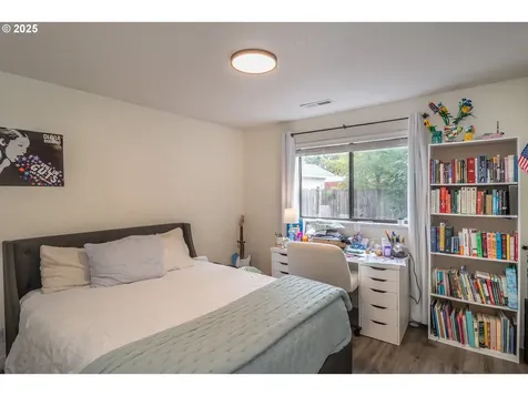 1660 NW Youngwood Court Roseburg OR 97471