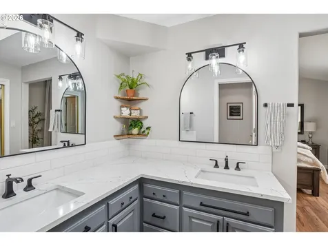 16456 Wayne Drive Oregon City OR 97045