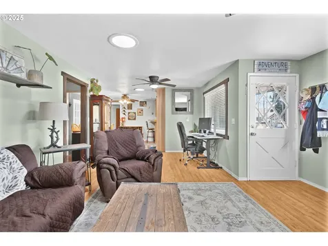 408 N 8th Street Cottage Grove OR 97424