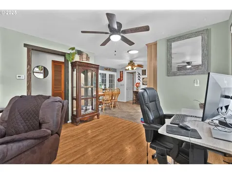 408 N 8th Street Cottage Grove OR 97424