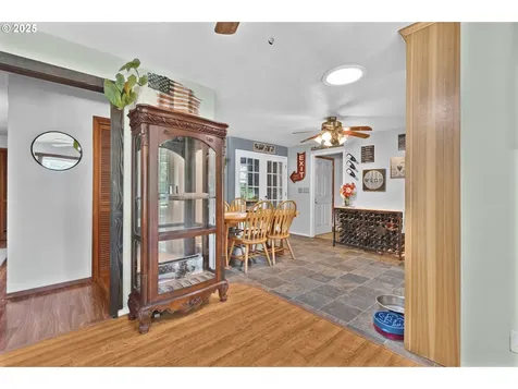 408 N 8th Street Cottage Grove OR 97424