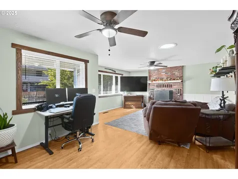 408 N 8th Street Cottage Grove OR 97424