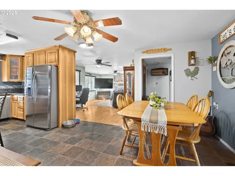 408 N 8th Street Cottage Grove OR 97424