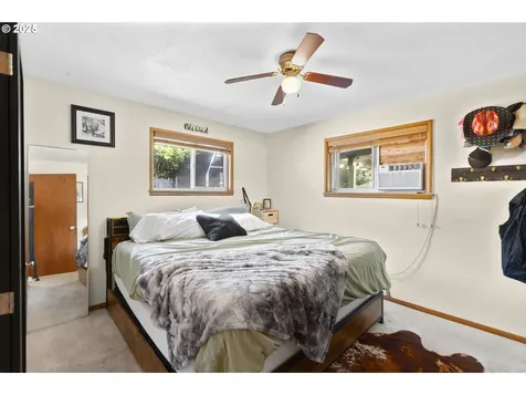 408 N 8th Street Cottage Grove OR 97424