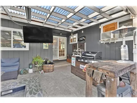 408 N 8th Street Cottage Grove OR 97424