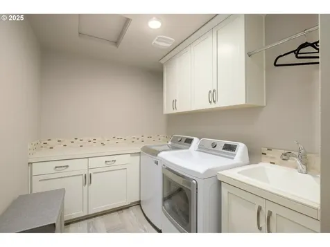 4558 NW 133rd Avenue Portland OR 97229
